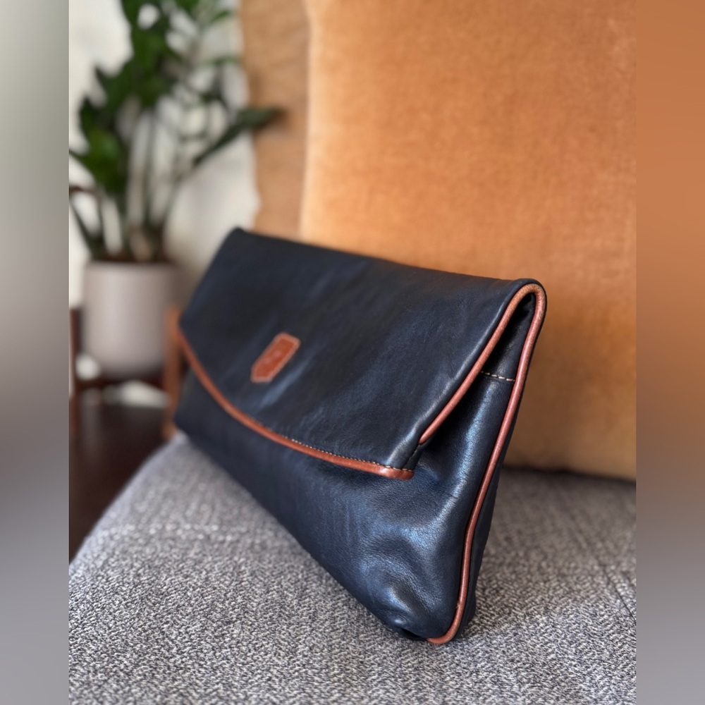 Celine Black Vintage Leather Envelope Clutch with Brown Trim - Picture 4 of 14